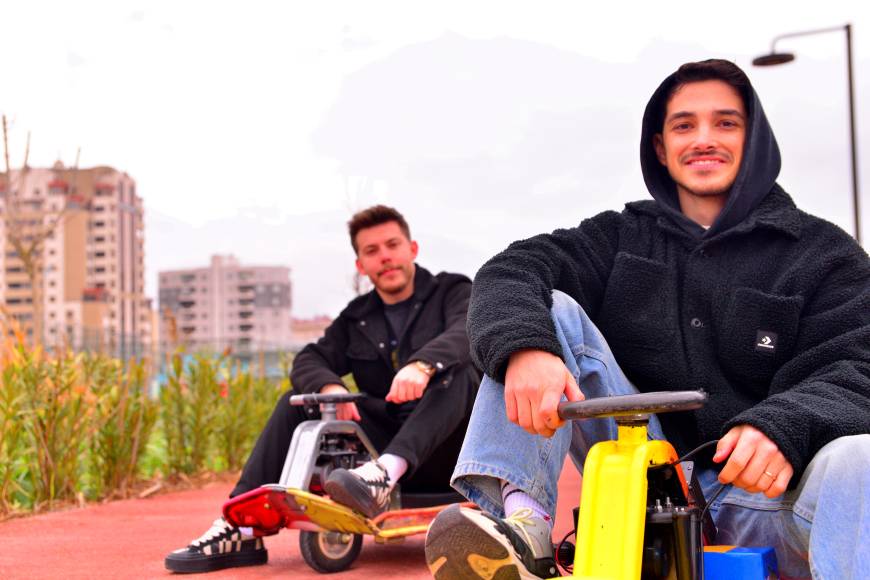 Çektikleri videolarda modifiye ‘Go-kart’ araçları ilgi görünce üretip satma kararı aldılar