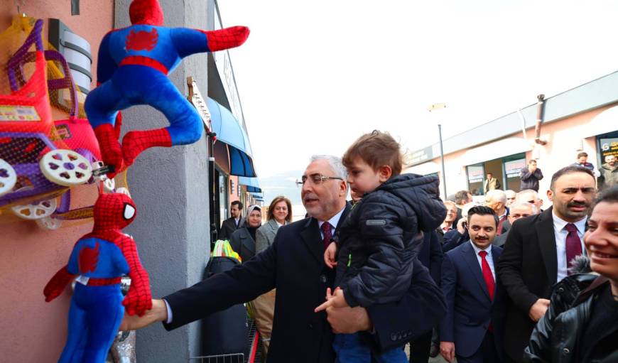 Bakan Işıkhan: Tüm vatandaşlarımız sıcak yuvalarına ve iş yerlerine kavuşana kadar çalışacağız (2)