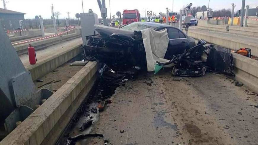 Doğumdan sonra evlerine dönmek isteyen karı- koca kazada öldü, bebekleri ağır yaralandı