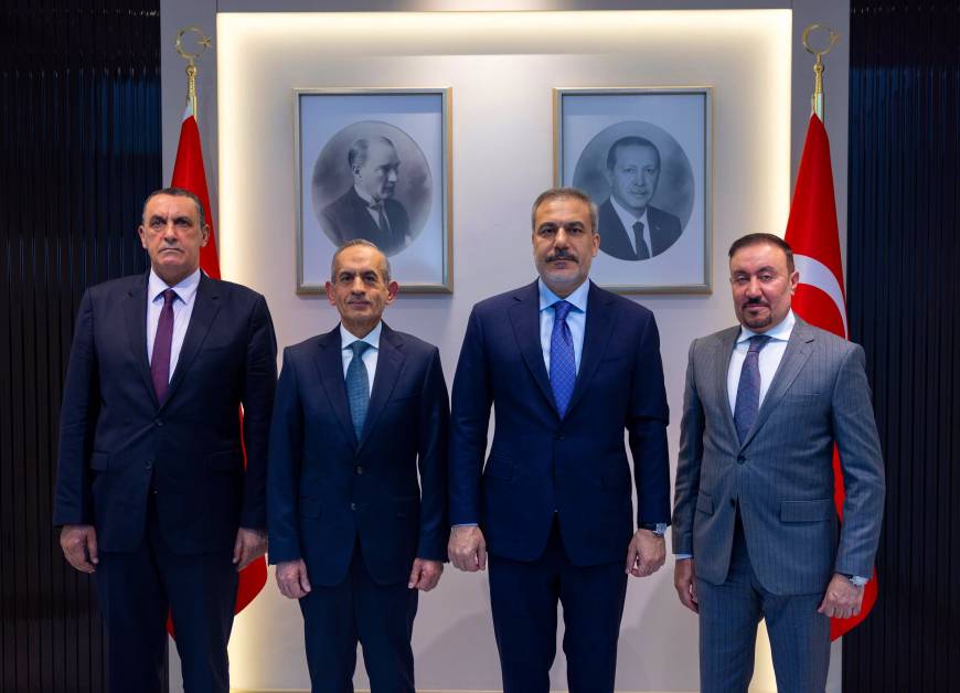 Bakan Fidan, Irak Türkmen Cephesi Başkanı Turan'ı kabul etti