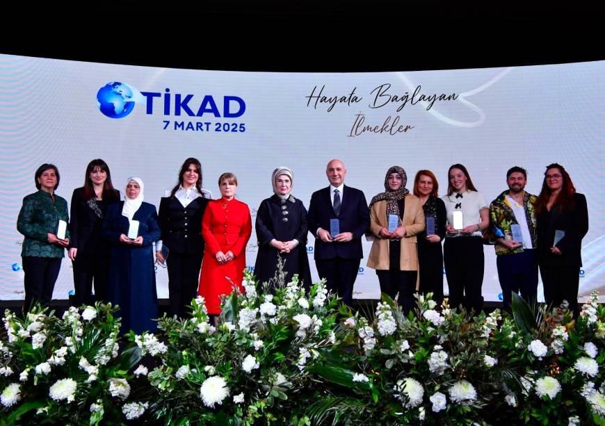 İstanbul- Emine Erdoğan, Hayata Bağlayan İlmekler Projesi Lansman ve İftar Programı'na katıldı
