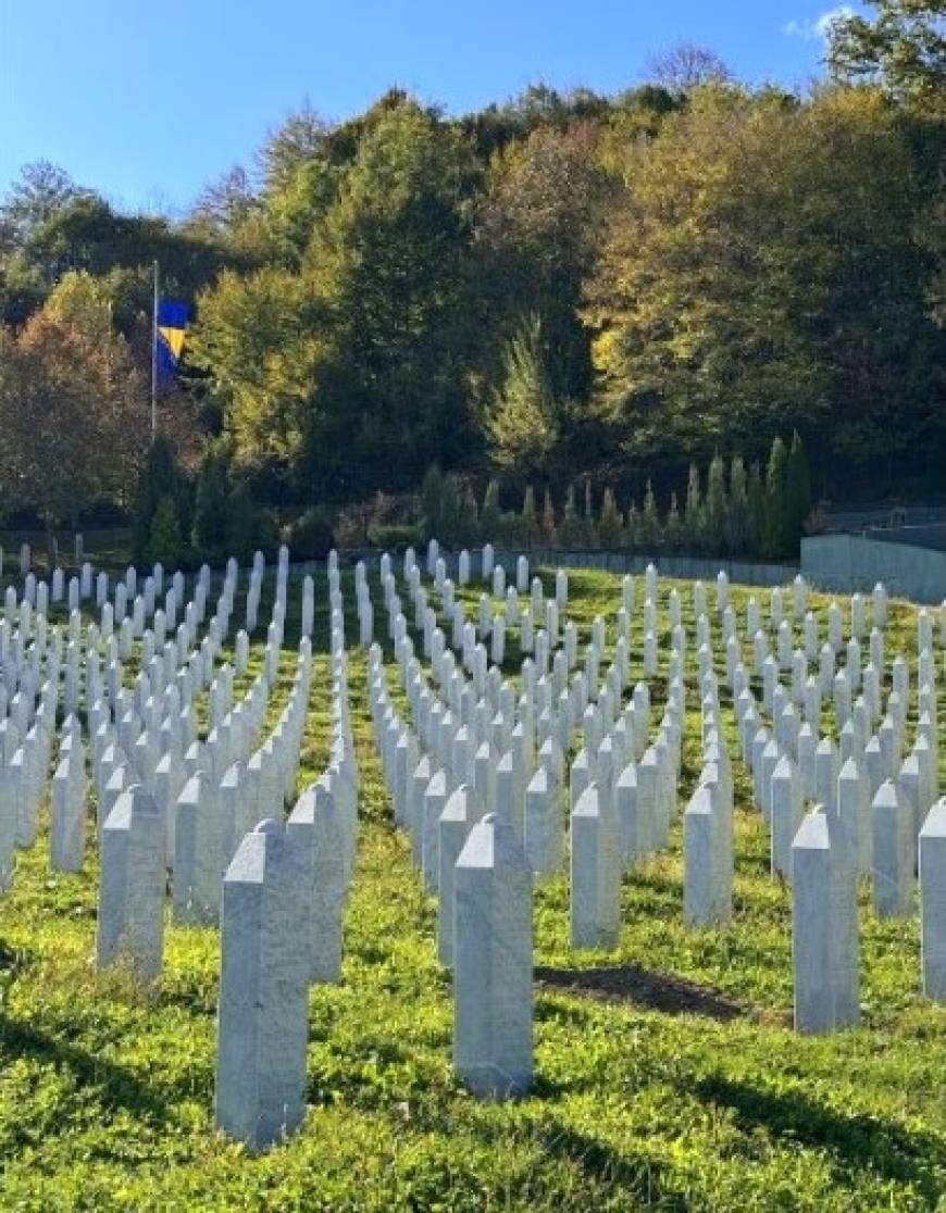 Srebrenitsa Anıt Merkezi güvenlik endişesi nedeniyle ziyarete kapatıldı