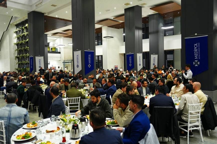 Medipol’de ‘Geleneksel Medya Mensupları Sahur Buluşması’ düzenlendi