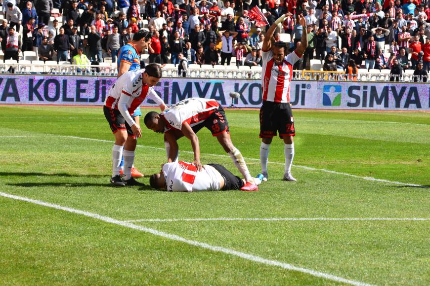 Sivasspor-Göztepe / Fotoğraflar