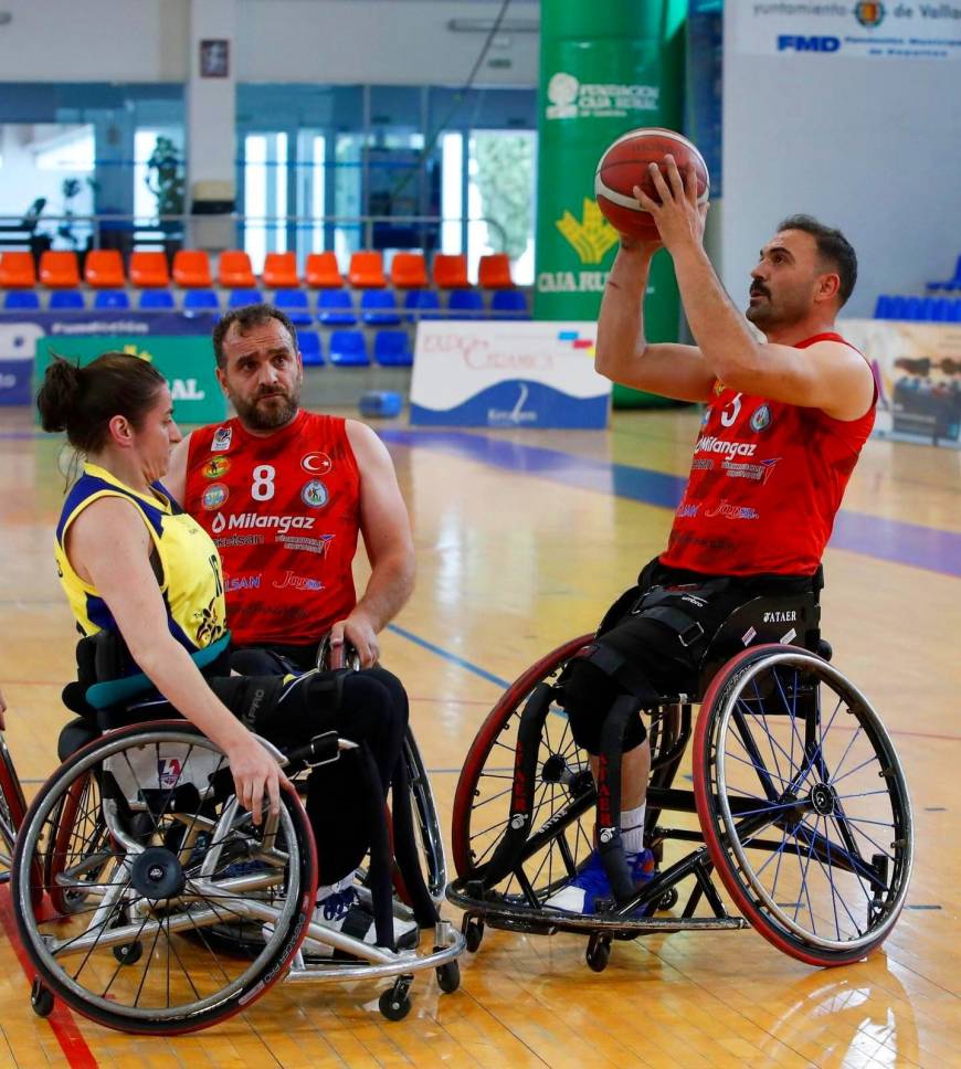 Kazada engelli kaldı, basketbolla hayata bağlandı