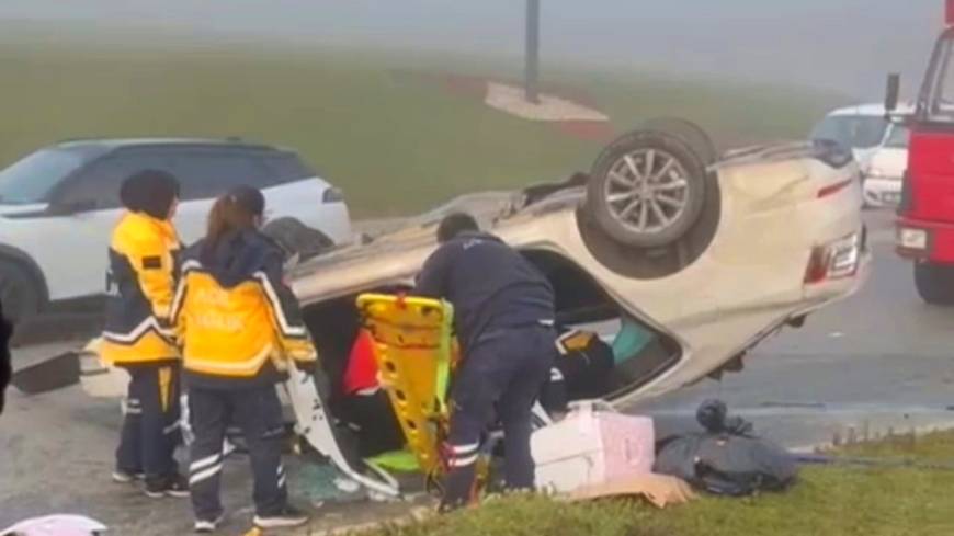 Sakarya'da otomobiller çarpıştı; 1 ölü, 3 yaralı