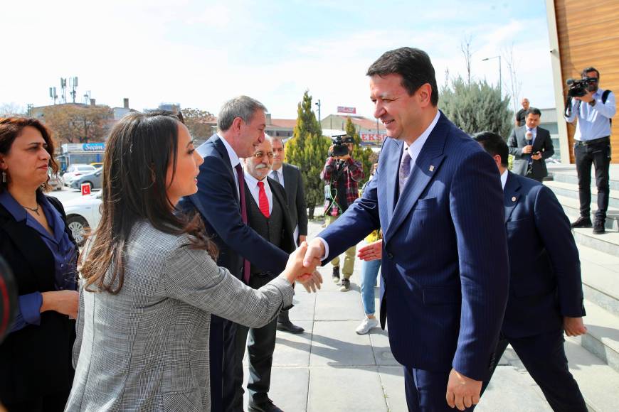 DEM Parti'li Bakırhan: Heyetimiz Sayın Erdoğan'la görüşmek için başvuru yapacak