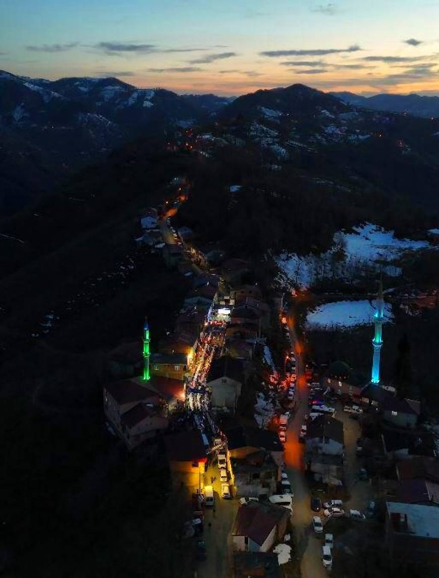 ‘İki Şehir, Bir Sofra’ iftarına 2 bin kişi katıldı