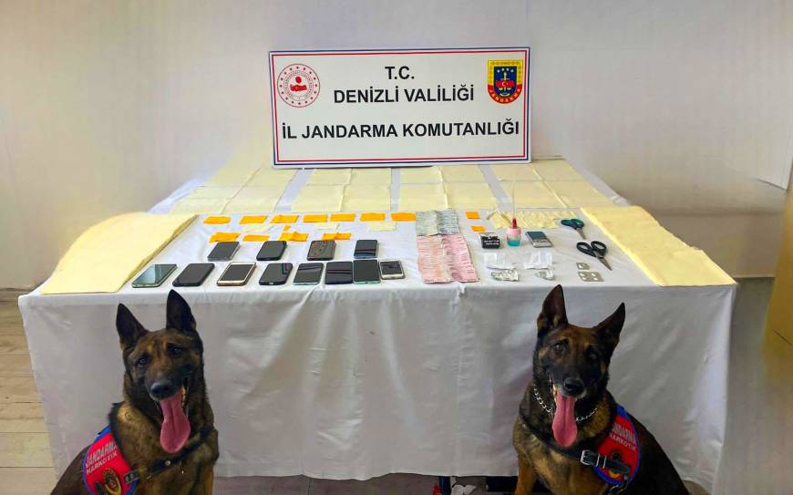 Denizli'de 517 bin 800 kullanımlık uyuşturucu ele geçirildi