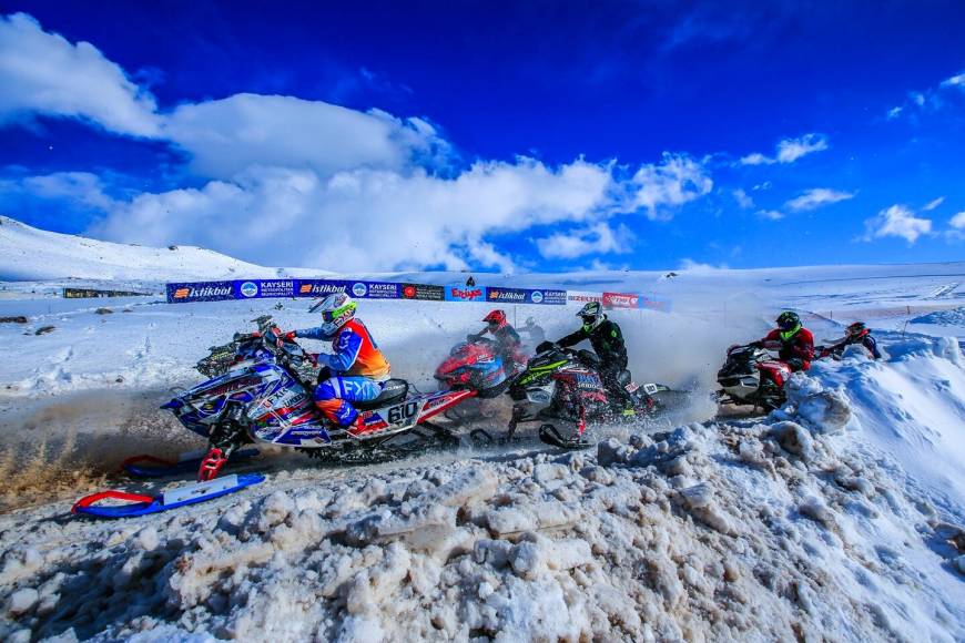 Erciyes'te Dünya Kar Motosikleti Şampiyonası heyecanı başladı 