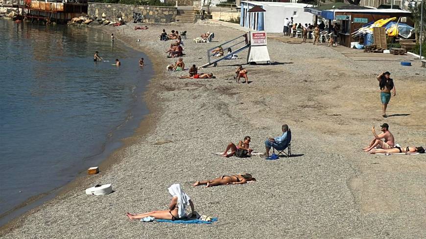 Bodrum'da sıcak hava; sahiller doldu