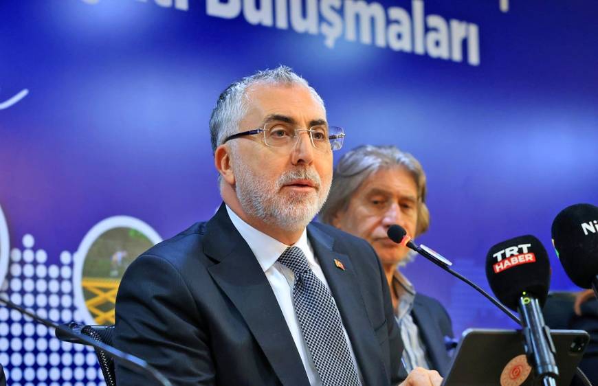 Bakan Işıkhan: Herkese birinci sınıf sağlık hizmeti sunan tek ülkeyiz (2)