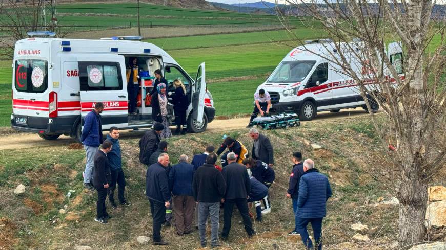 Kastamonu'da takla atan otomobildeki çift yaralandı 