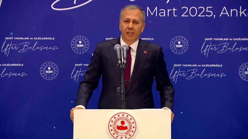 Bakan Yerlikaya: Milletin birlik ve beraberliğine kasteden kim varsa; devletin demir yumruğunu ensesinde görecektir