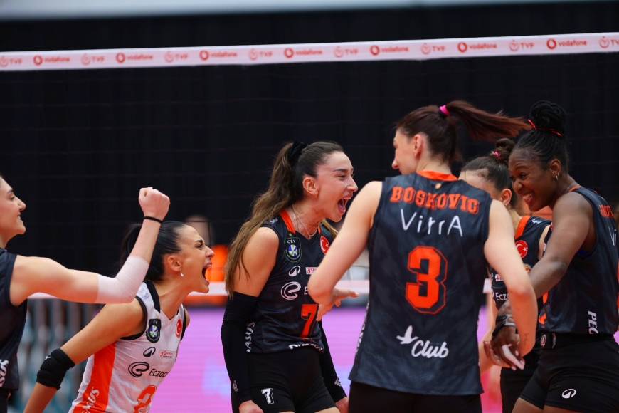 Eczacıbaşı - VakıfBank: 0-3