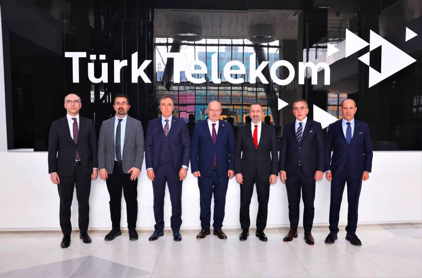 Türk Telekom’dan ‘Yerli ve Milli Haberleşme Cihazı’  projesi