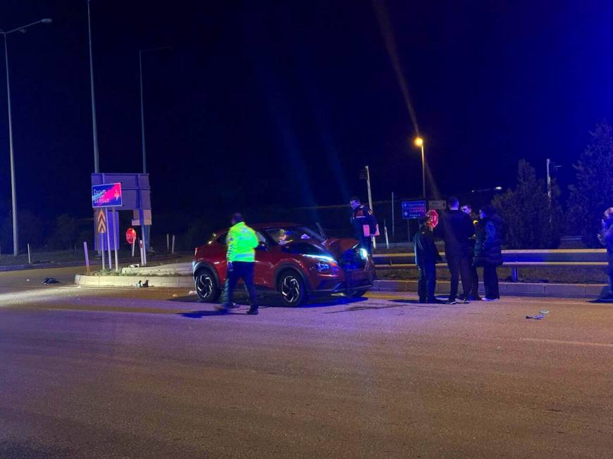 Yolun karşısına geçerken otomobilin çarptığı yaya öldü
