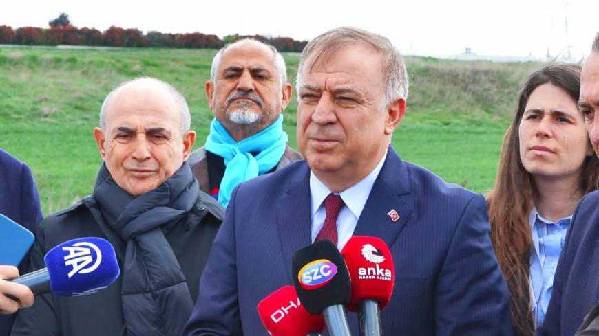 İstanbul - CHP'li Zeybek'ten İmamoğlu ve Polat'a ziyaret 