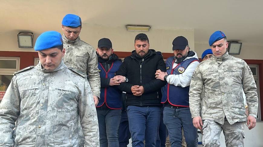 Kazadan sonra kaldırıldığı hastanede kafatasında mermi çekirdeği saptanmış, 4 gün sonra ölmüştü; 1 tutuklama