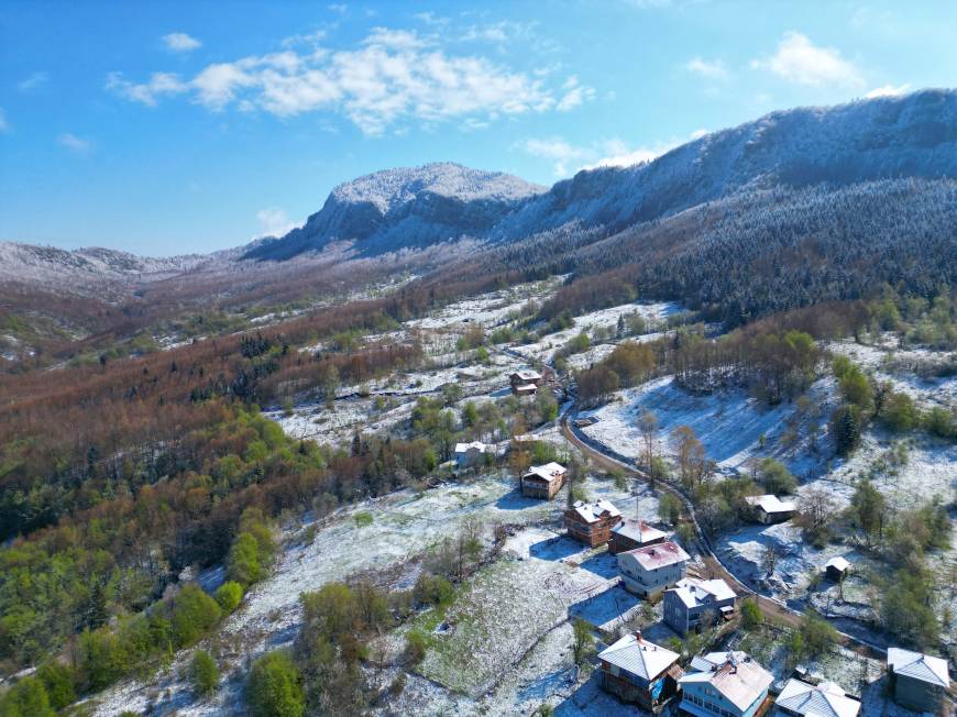 Küre Dağları Milli Parkı'nda iki mevsim bir arada