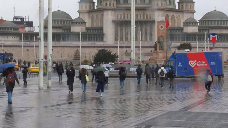 İstanbul- İstanbul'da soğuk ve yağışlı hava etkili oluyor