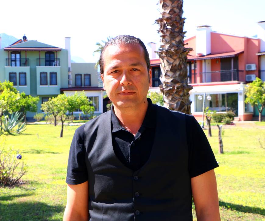 Tarkan'ın annesi Neşe Tevetoğlu vefat etti (2)