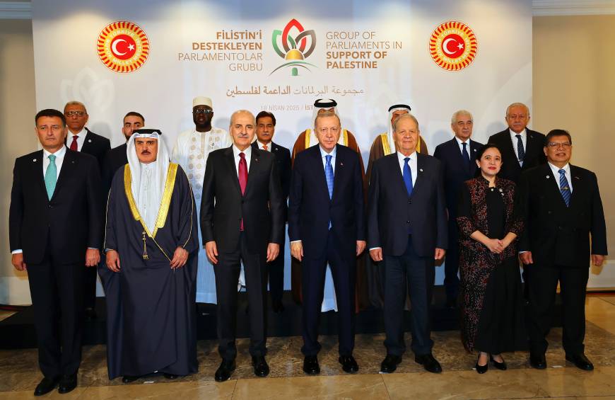 İstanbul- Cumhurbaşkanı Erdoğan: Filistin'i savunmak, insanlığı, barışı ve adaleti savunmaktır -1