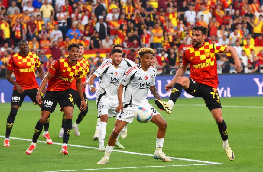 Göztepe'de buruk sevinç