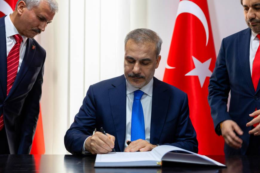 Bakan Fidan, Oran Başkonsolosluğu’nun resmi açılışını yaptı