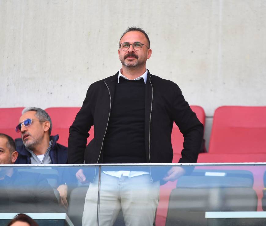 Altay'da Başkan Özkaral bırakıyor