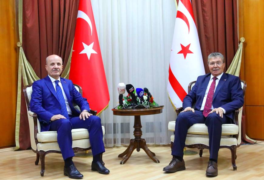YÖK Başkanı Özvar, KKTC Başbakanı Üstel ile bir araya geldi