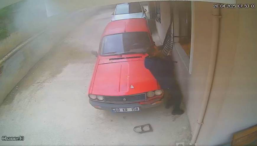 Yangında polisler tarafından kurtarılan 2 çocuk koruma altına alındı