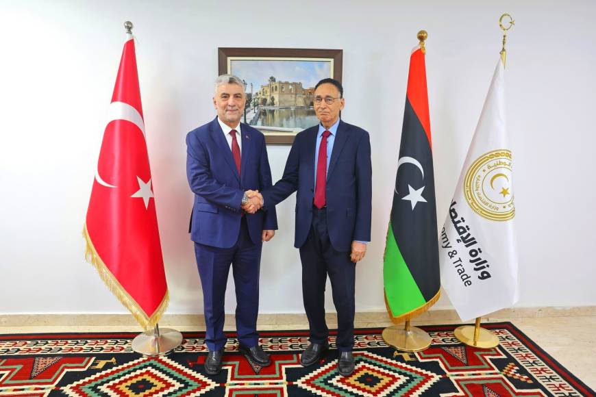 Bakan Bolat, Libya Ekonomi ve Ticaret Bakanı Huveyc ile görüştü