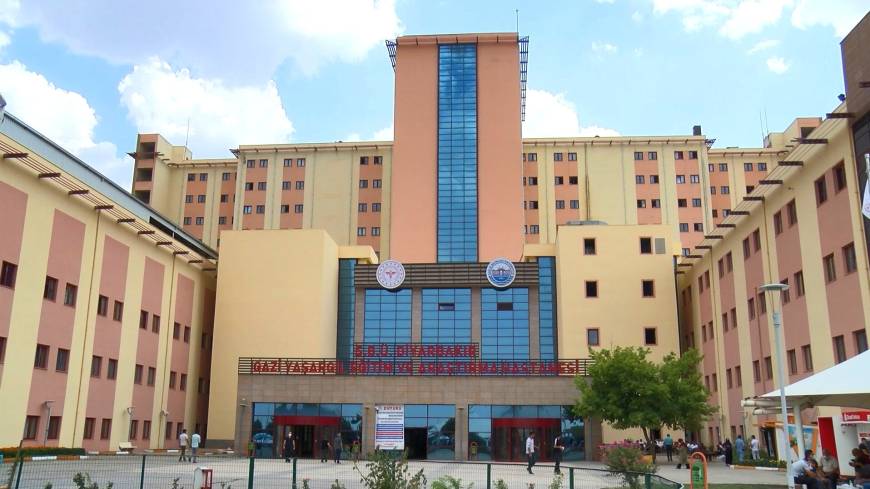 Diyarbakır’da 53 öğrenci zehirlenme şüphesiyle hastaneye kaldırıldı