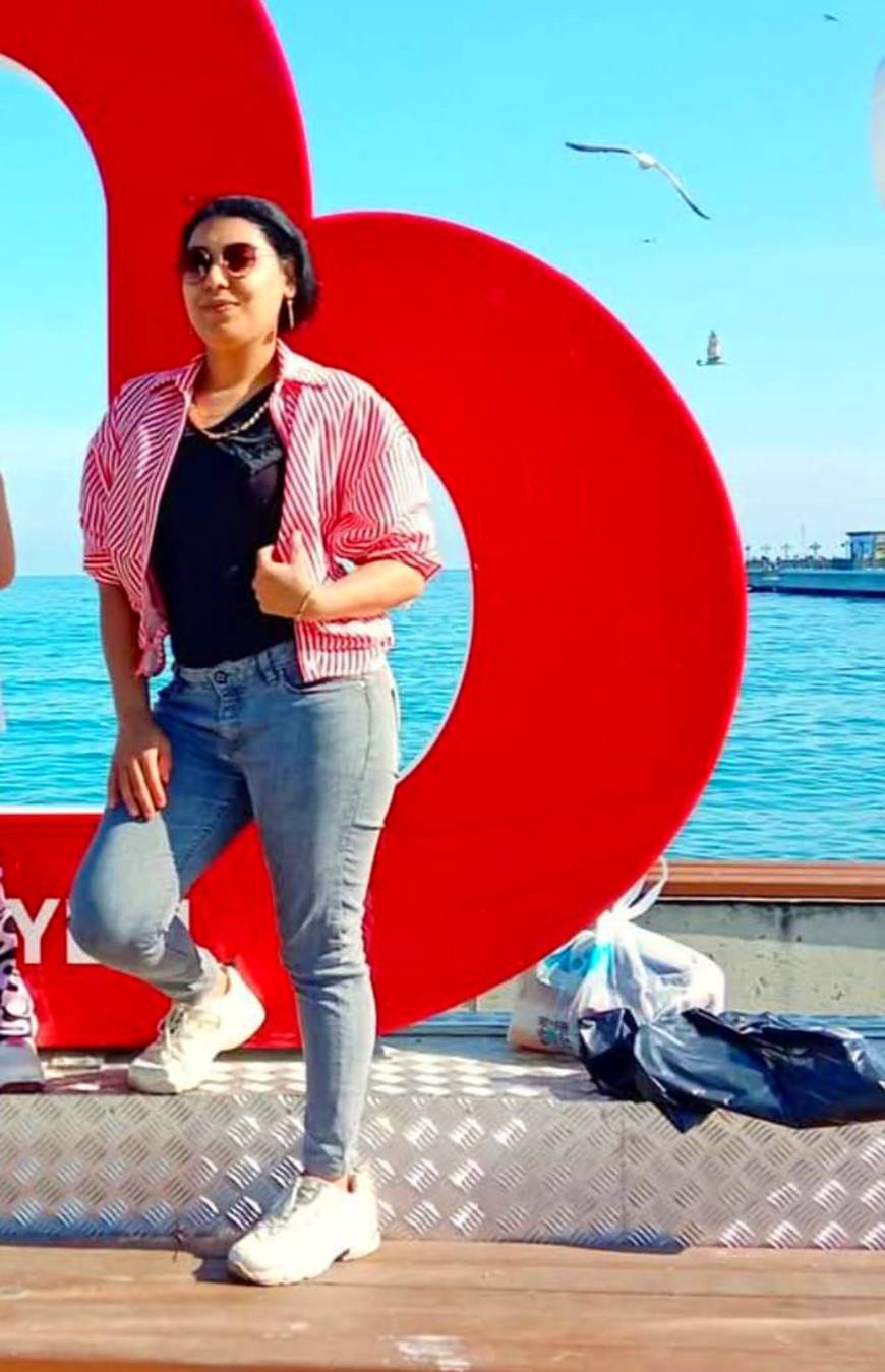 Yardıma çağırdığı komşu kadını boğazından bıçaklayıp, ziynet eşyalarını aldı