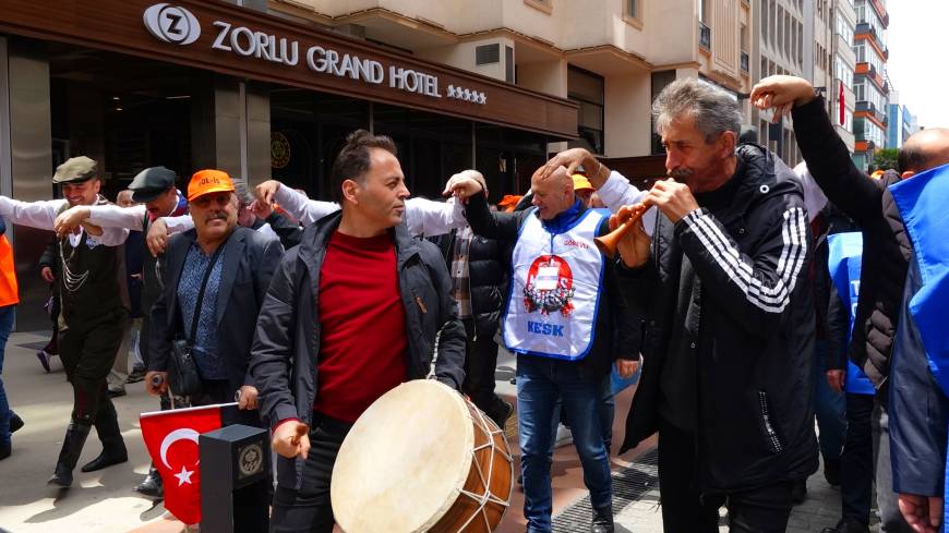 Trabzon'da horonlu 1 Mayıs kutlaması