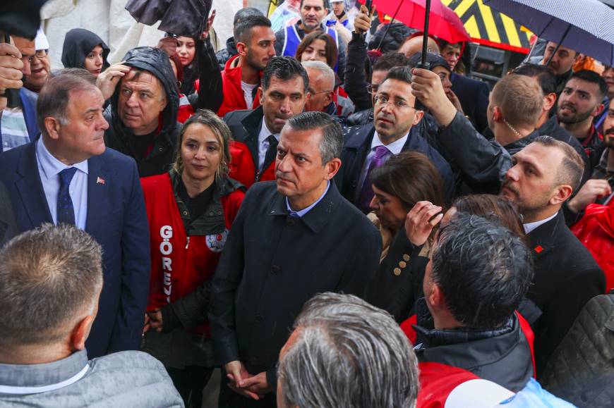 İstanbul- Özgür Özel: Bir ülkede meydanlar özgürse demokrasi vardır