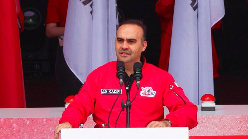 Bakan Kacır: KKTC'yi hep birlikte Bilişim Adası yapabiliriz 
