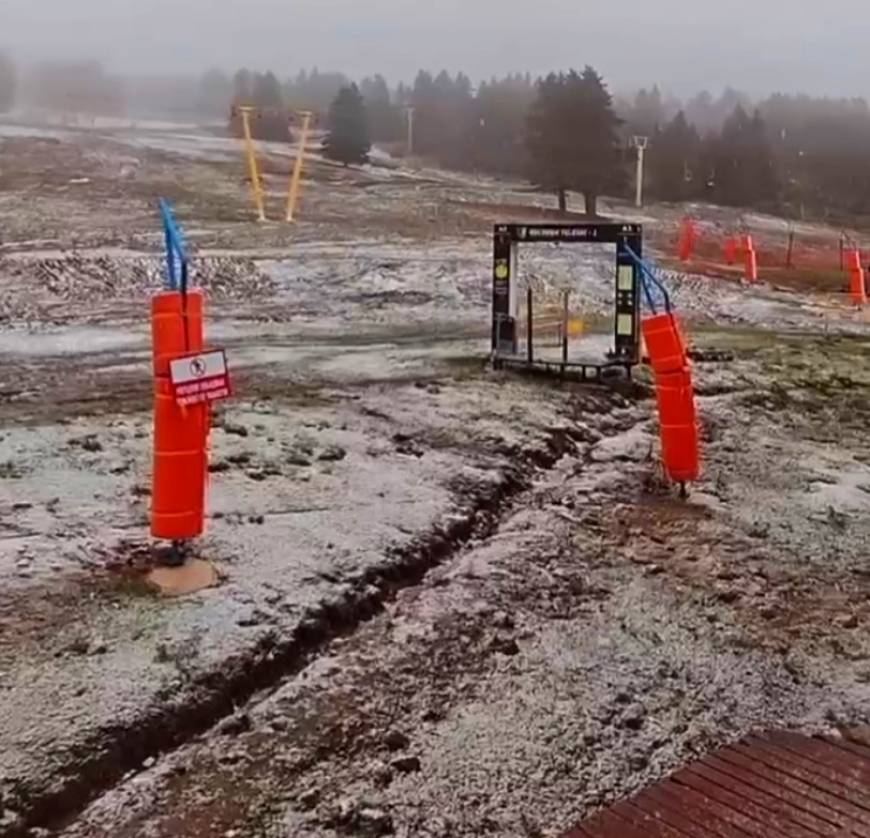 Uludağ'a mayıs ayında kar yağdı