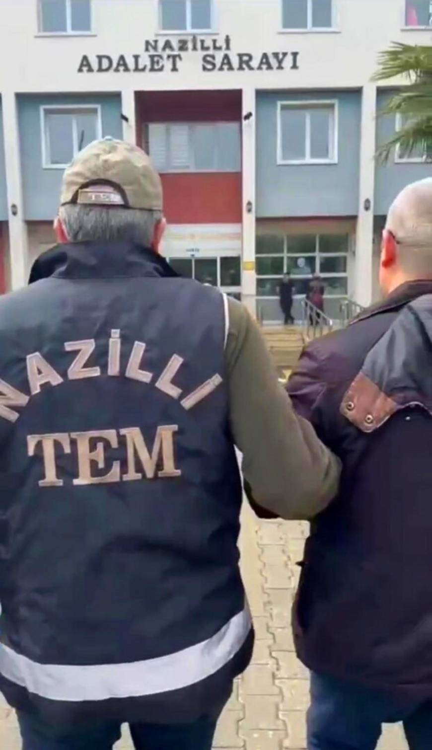 Aydın'da 8 yıl hapisle aranan firari FETÖ hükümlüsü yakalandı