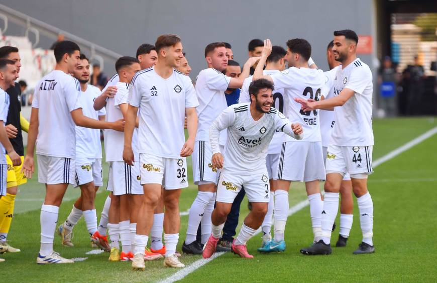 Altay'ın tesellisi gençler