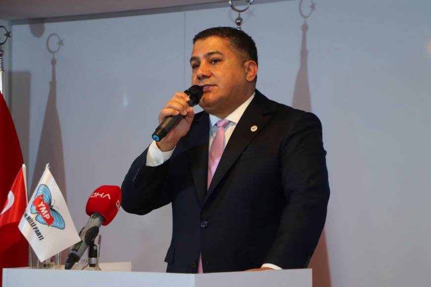 Yerli ve Milli Parti Genel Başkanı Mutlu: Özgür Özel'e yapılan şiddetli olayı lanetliyorum 