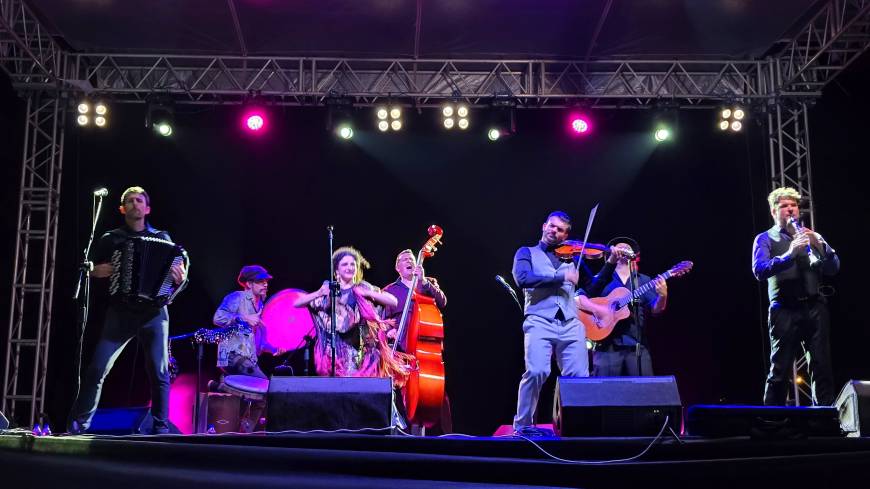 Hatay’daki Hıdırellez etkinliğinde İspanyol müzik grubu BGKO coşkusu