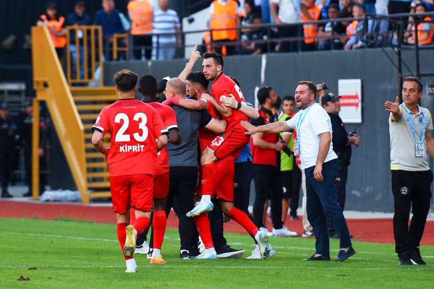 Manisa FK kaderini kendi belirleyecek