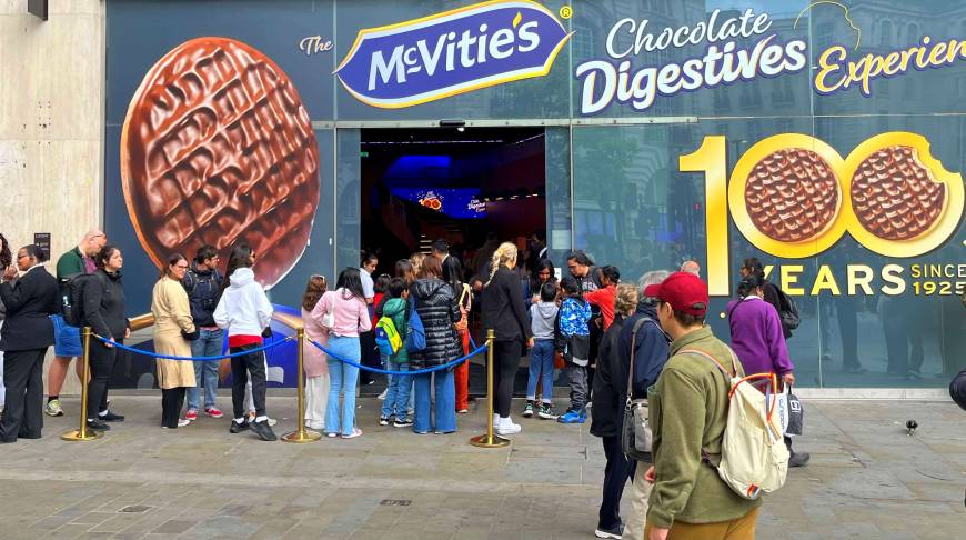 McVitie's Çikolatalı Digestives 100'üncü yılını kutluyor