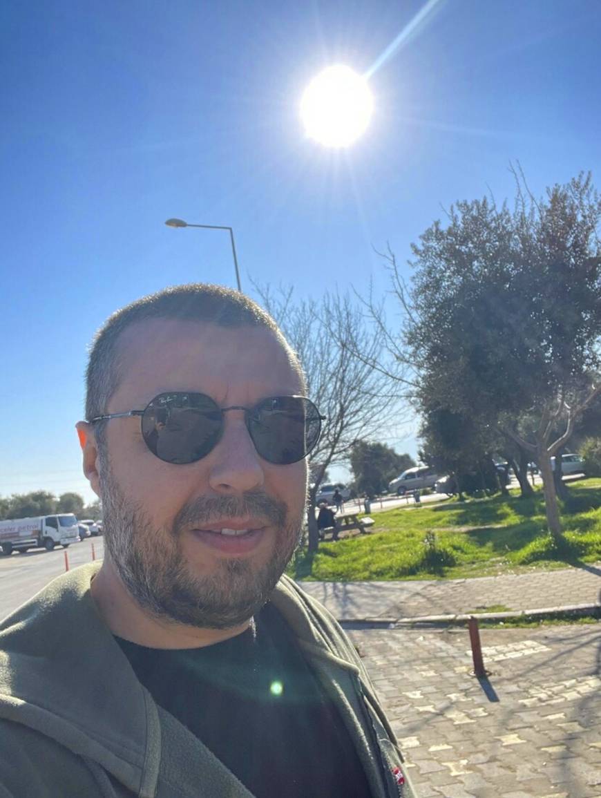 Anaokulu öğretmeni yol kenarında yaralı bulundu