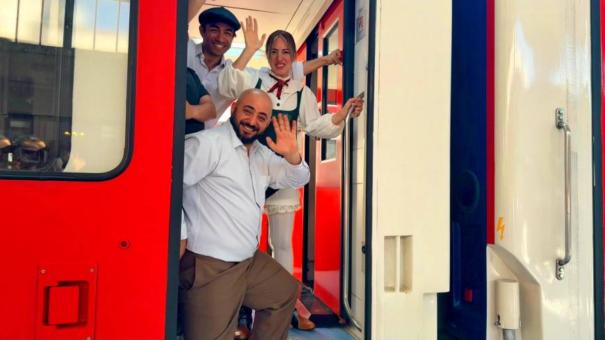 'Vagon Sahne’ tiyatroyu taşımak için yola çıktı