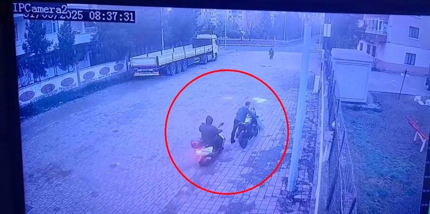 21 motosiklet çalan 2 kardeş yakalandı; o anlar kamerada