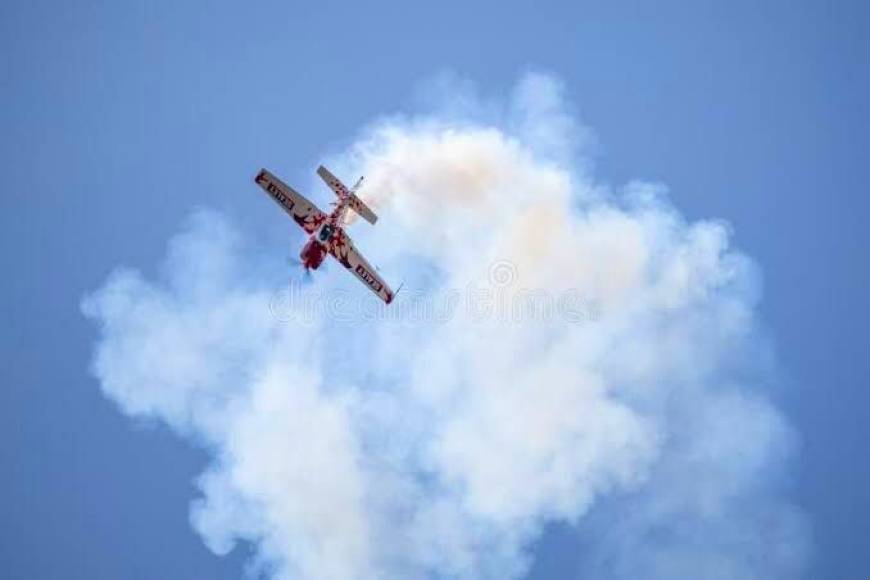 İtalya Hava Kuvvetleri akrobasi ekibinde 3 uçak çarpıştı