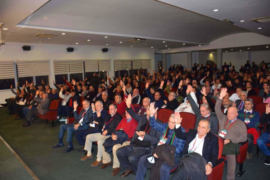 Karşıyaka sandığa gidiyor